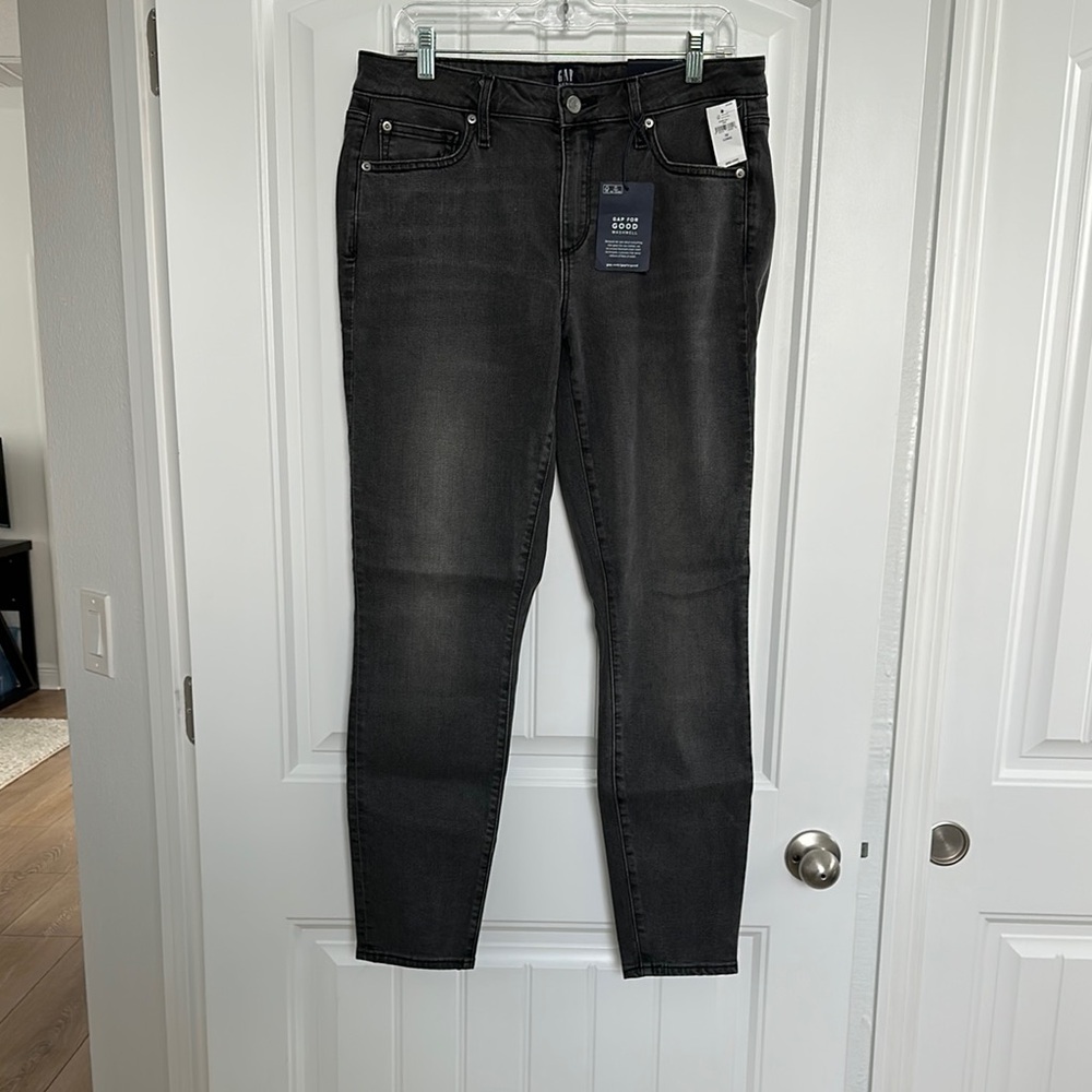 GAP Faded Vintage Black/Gray Skinny Jeans NWT